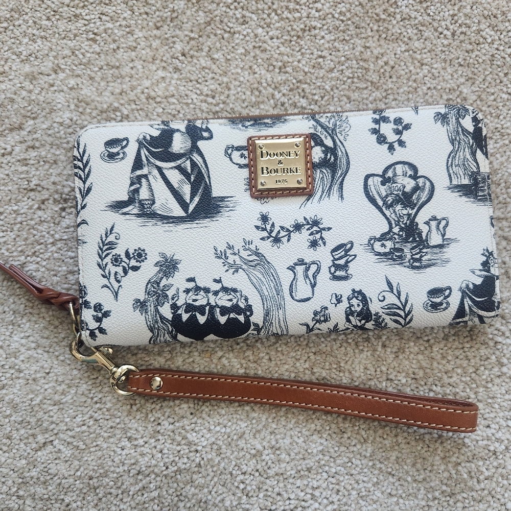 Dooney & Bourke Black and White Alice In Wonderland Patterned Wristlet